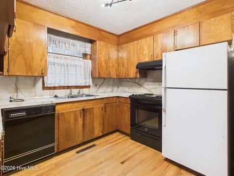 550 N Leak Street Southern Pines NC 28387