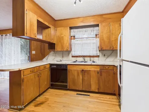 550 N Leak Street Southern Pines NC 28387