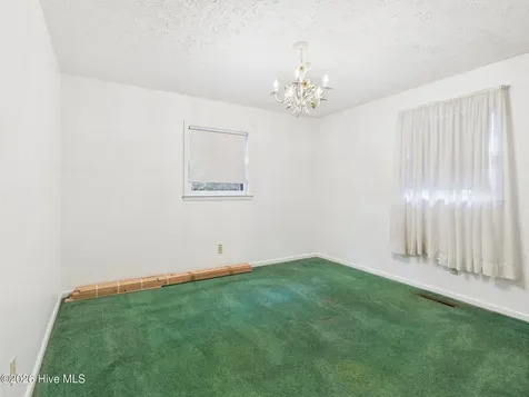 550 N Leak Street Southern Pines NC 28387