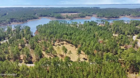 Lot 32 Bailey Pointe Drive Belhaven NC 27810
