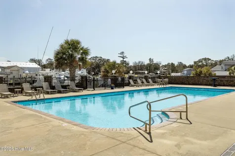 4425 Arendell Street Morehead City NC 28557