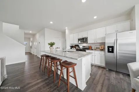 307 Sailors Way Elizabeth City NC 27909