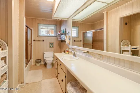 26 Chadwick Place Drive Elizabethtown NC 28337