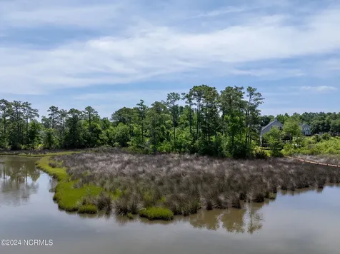 327 Chadwick Shores Drive Sneads Ferry NC 28460