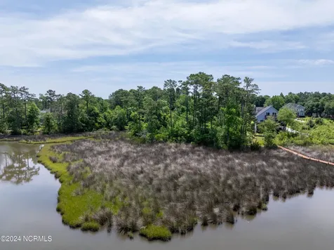 327 Chadwick Shores Drive Sneads Ferry NC 28460