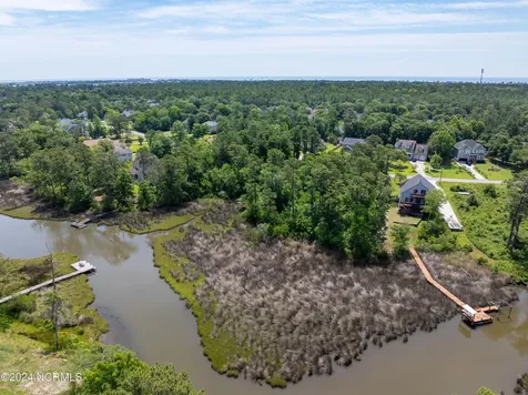 327 Chadwick Shores Drive Sneads Ferry NC 28460