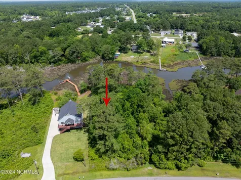 327 Chadwick Shores Drive Sneads Ferry NC 28460