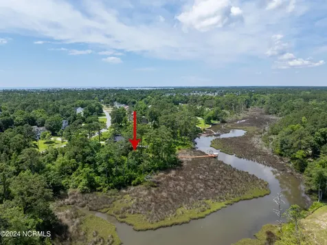 327 Chadwick Shores Drive Sneads Ferry NC 28460