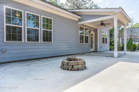 183 Warren Lake Road Aberdeen NC 28315