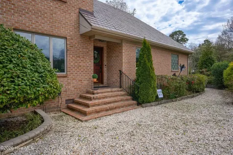 413 Sawgrass Cove Sneads Ferry NC 28460