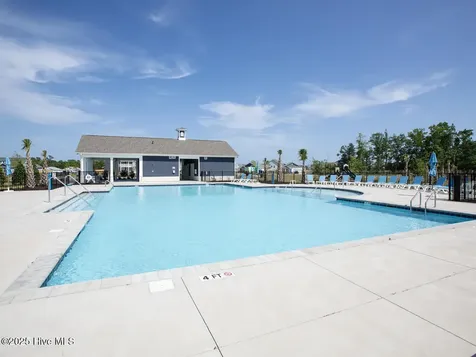 126 N Grassland Road Surf City NC 28445