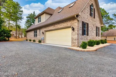 105 Ritter Drive West End NC 27376