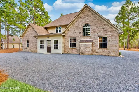 105 Ritter Drive West End NC 27376