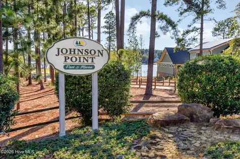105 Ritter Drive West End NC 27376