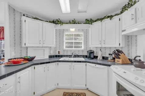 3469 Tarpon Court SE Bolivia NC 28422