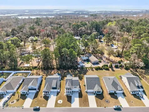 9185 SW Little Osprey Drive Calabash NC 28467