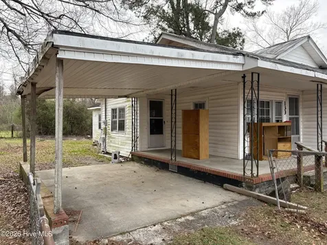 133 Hagar Lane Pollocksville NC 28573