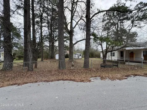 133 Hagar Lane Pollocksville NC 28573