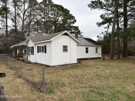 133 Hagar Lane Pollocksville NC 28573