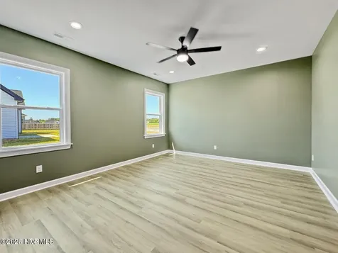 305 Spinnaker Street Elizabeth City NC 27909