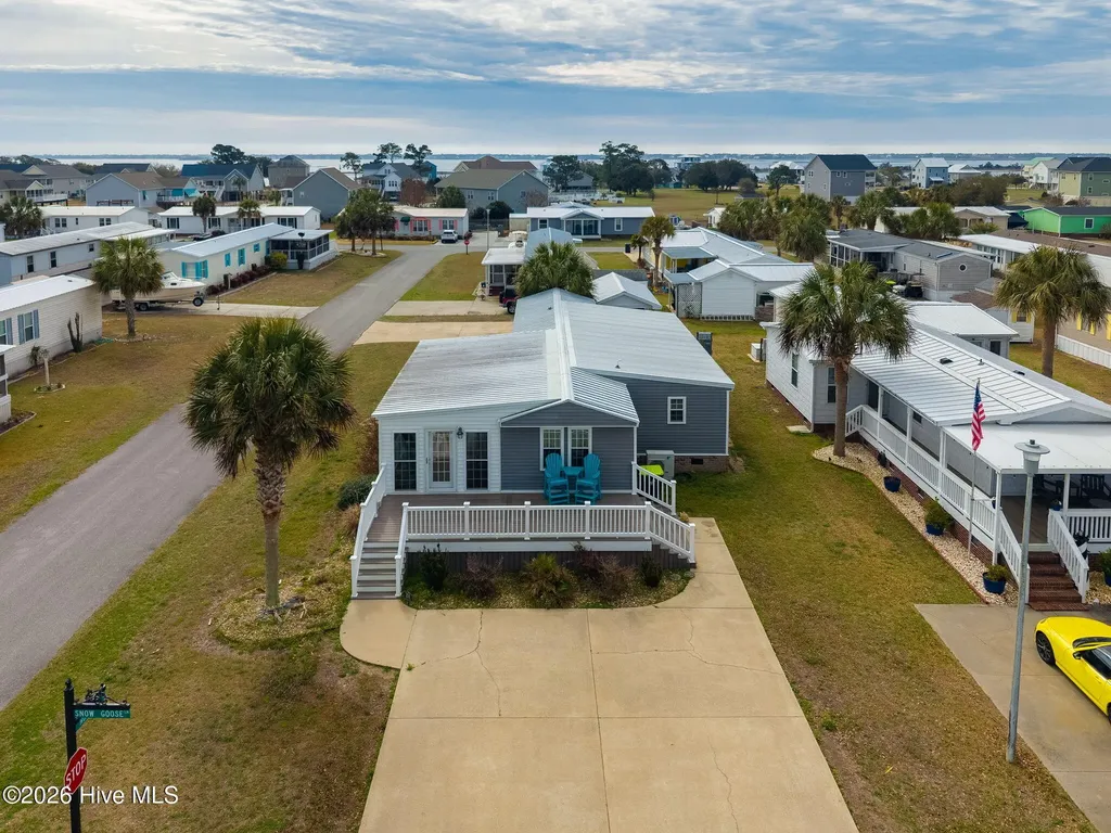 201 Snow Goose Lane Newport NC 28570