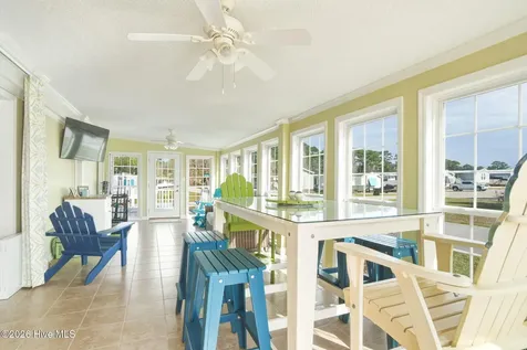 201 Snow Goose Lane Newport NC 28570