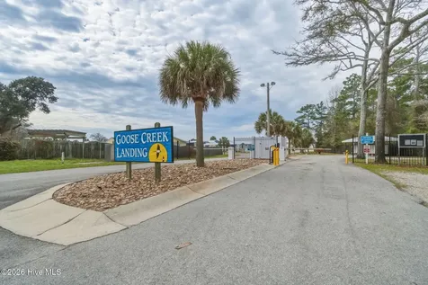 201 Snow Goose Lane Newport NC 28570