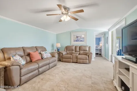 201 Snow Goose Lane Newport NC 28570