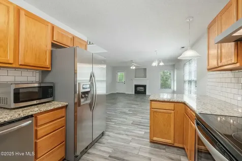 203 Panama Terrace Morehead City NC 28557