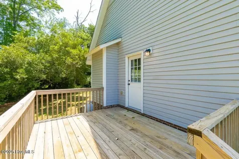 203 Panama Terrace Morehead City NC 28557