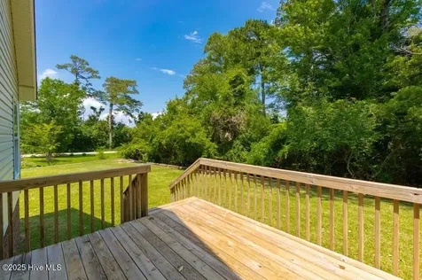 203 Panama Terrace Morehead City NC 28557