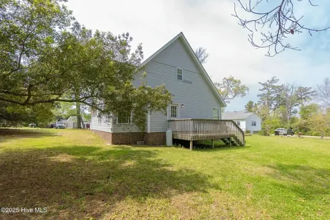203 Panama Terrace Morehead City NC 28557