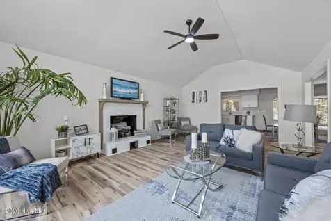 1206 Crows Nest Court New Bern NC 28560