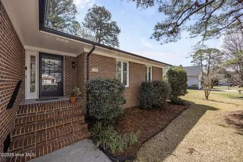 1206 Crows Nest Court New Bern NC 28560