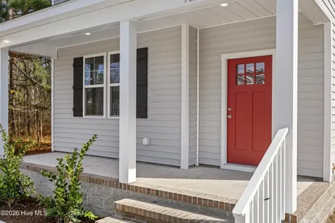 709 W Hayes Street Burgaw NC 28425