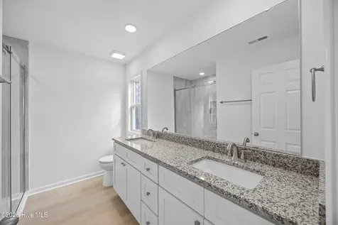 709 W Hayes Street Burgaw NC 28425