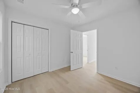 709 W Hayes Street Burgaw NC 28425