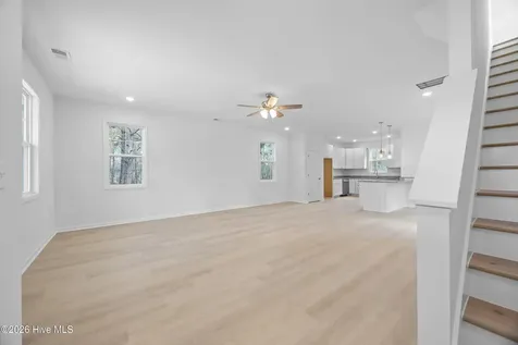 709 W Hayes Street Burgaw NC 28425
