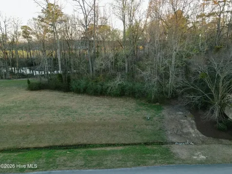 18 Bridgewater Drive S Bath NC 27808