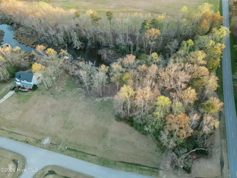 18 Bridgewater Drive S Bath NC 27808