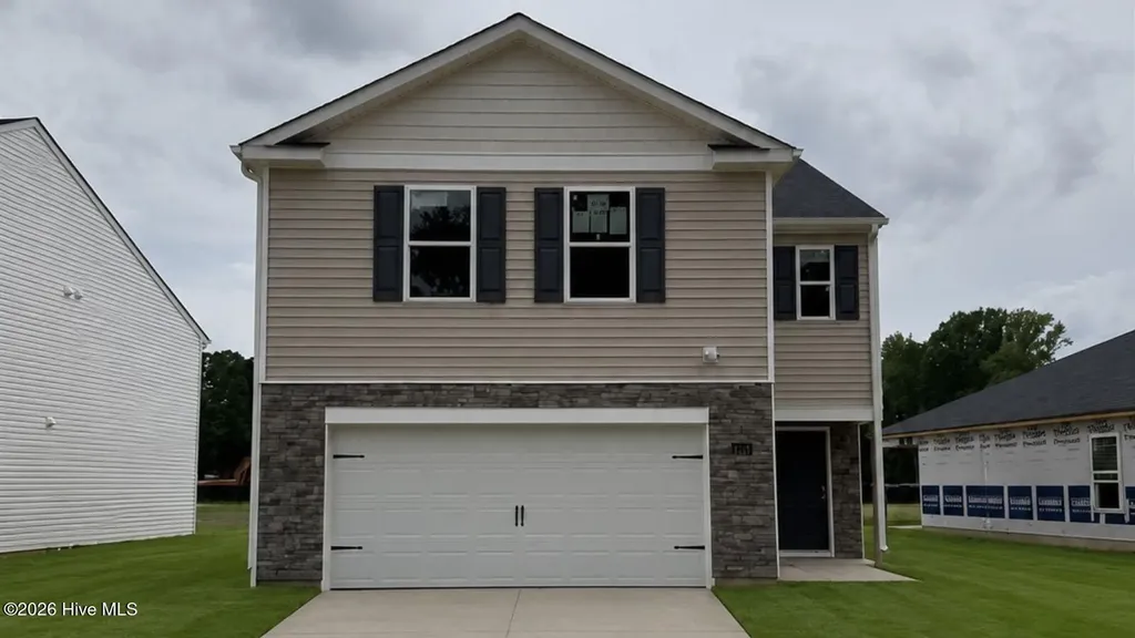 2124 Montalvan Drive Greenville NC 27834
