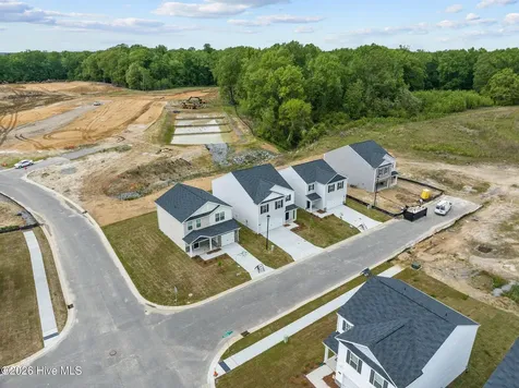 2124 Montalvan Drive Greenville NC 27834