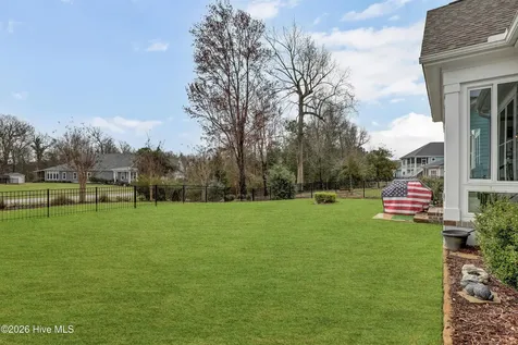 858 Lake Willow Way Holly Ridge NC 28445