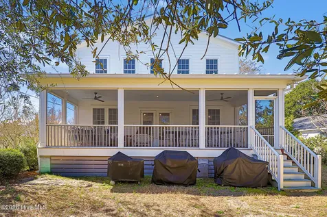 819 Broad Street Beaufort NC 28516