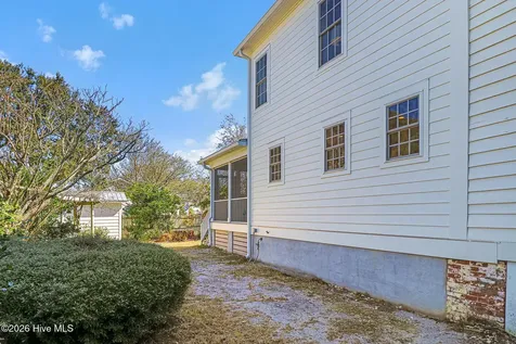 819 Broad Street Beaufort NC 28516