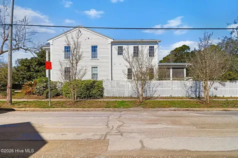 819 Broad Street Beaufort NC 28516