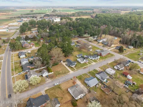 102 E Purvis Street Robersonville NC 27871