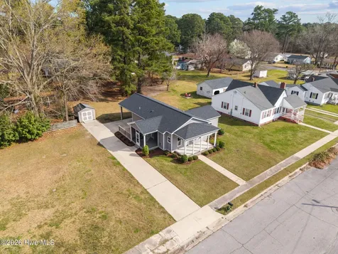 102 E Purvis Street Robersonville NC 27871
