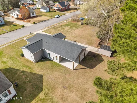 102 E Purvis Street Robersonville NC 27871
