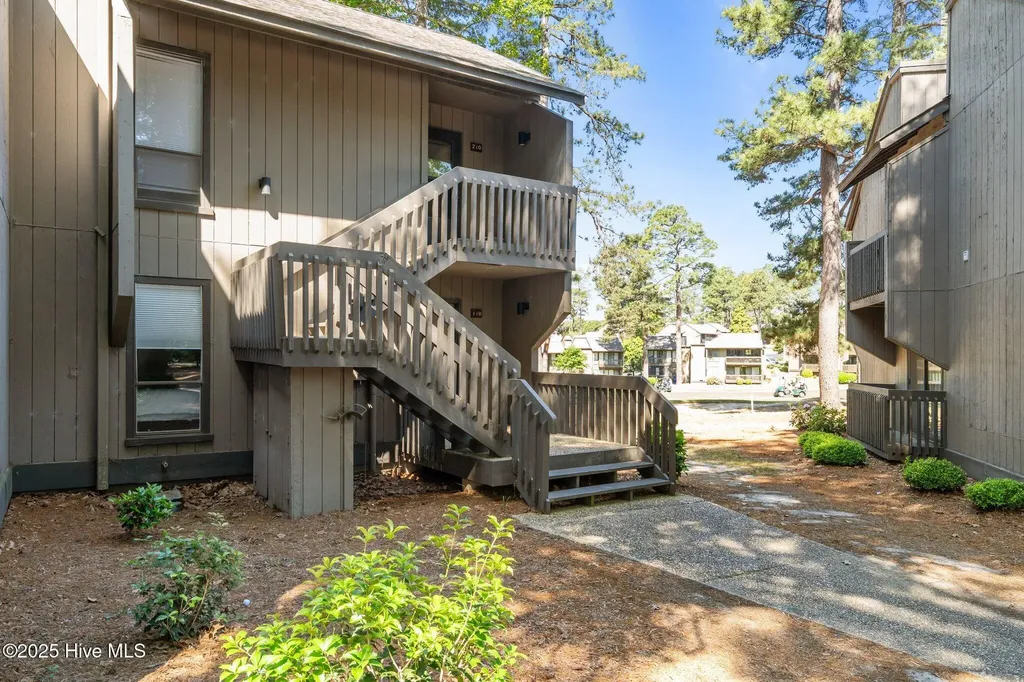 5 Pine Tree Road Pinehurst NC 28374